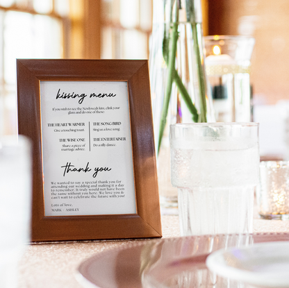 Kissing Menu Table Sign